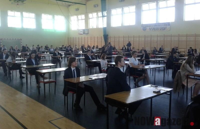 Maturzyści rozpoczęli egzaminy