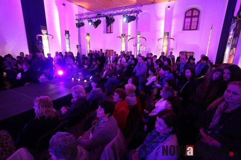 Sztuka Kobiet przyciąga tłumy do Zawoni