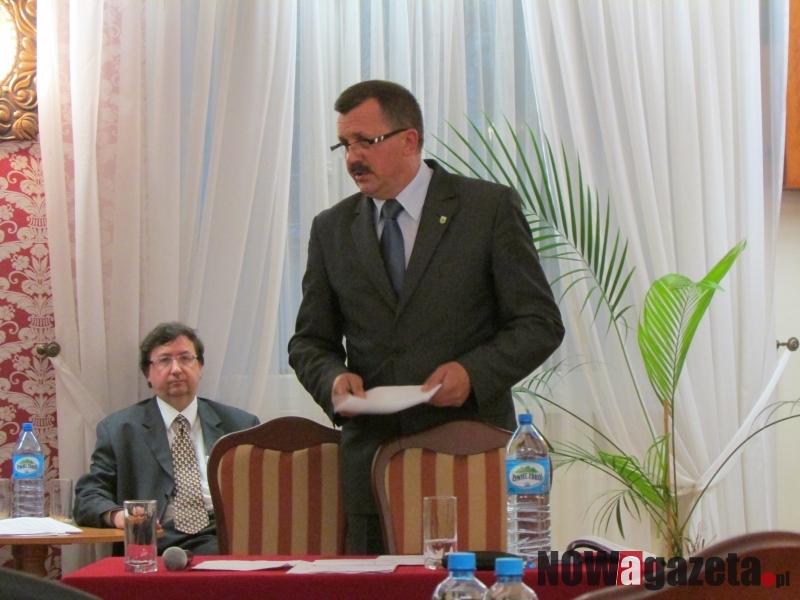 Rada podniosła pensję burmistrzowi