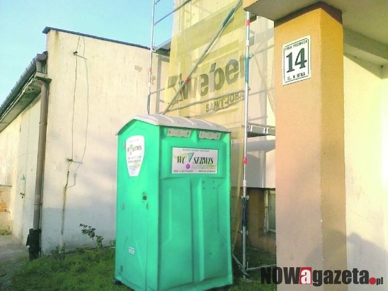 Toaleta zmieniła lokalizację przed świętami