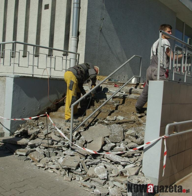 Najpierw demolka, potem...