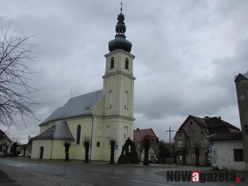 Związali księdza i splądrowali plebanię