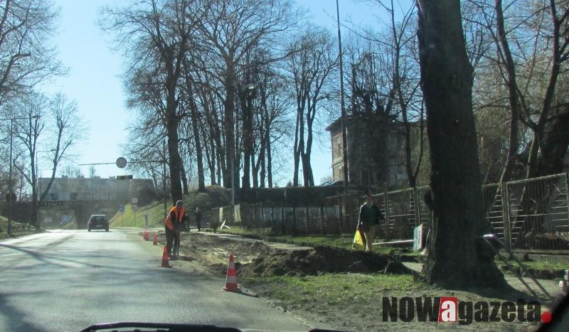 Na Wrocławskiej trwa budowa zatoczki