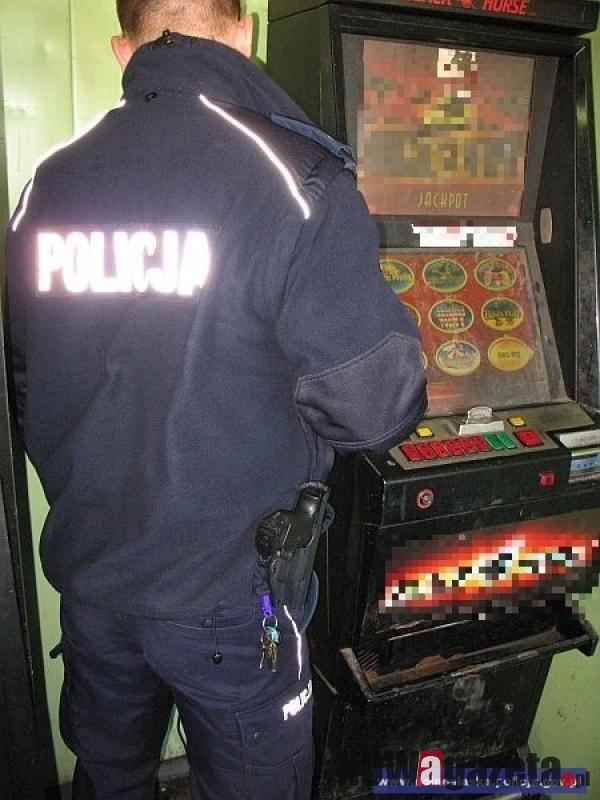 Okradli automaty, bo przegrywali