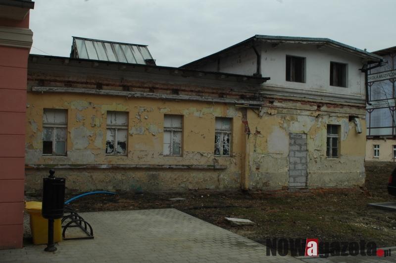 Kiedyś był tam basen, teraz będzie punkt bezpłatnych porad
