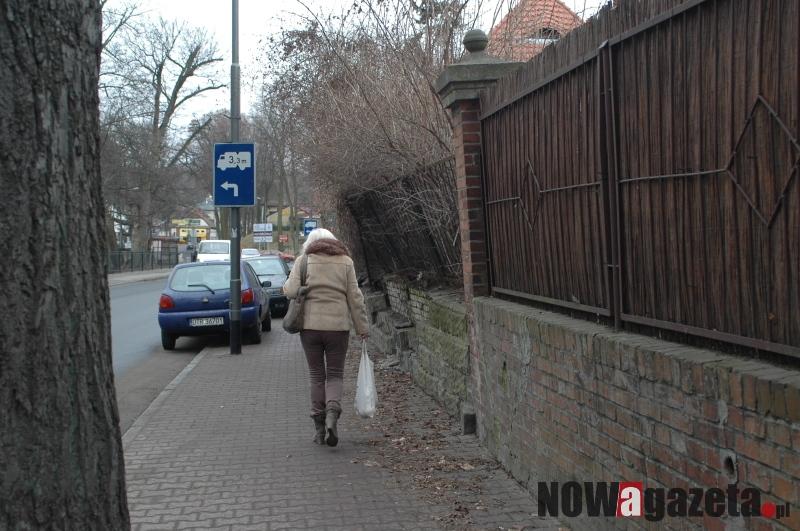 Niebezpieczny murek, kiedy zostanie naprawiony?