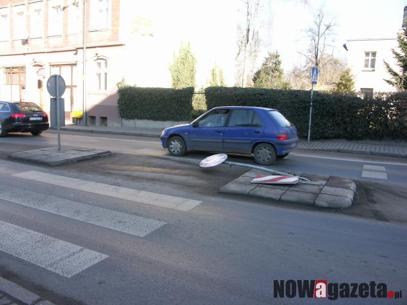 Uszkodzony znak