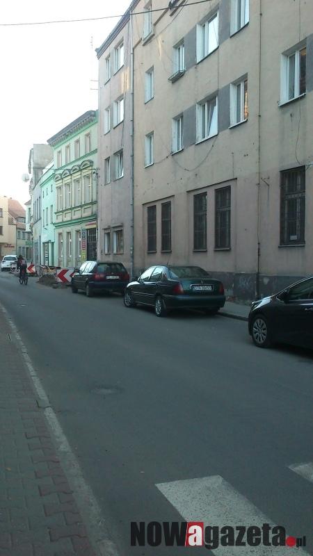 Komuna na ulicach wciąż żywa
