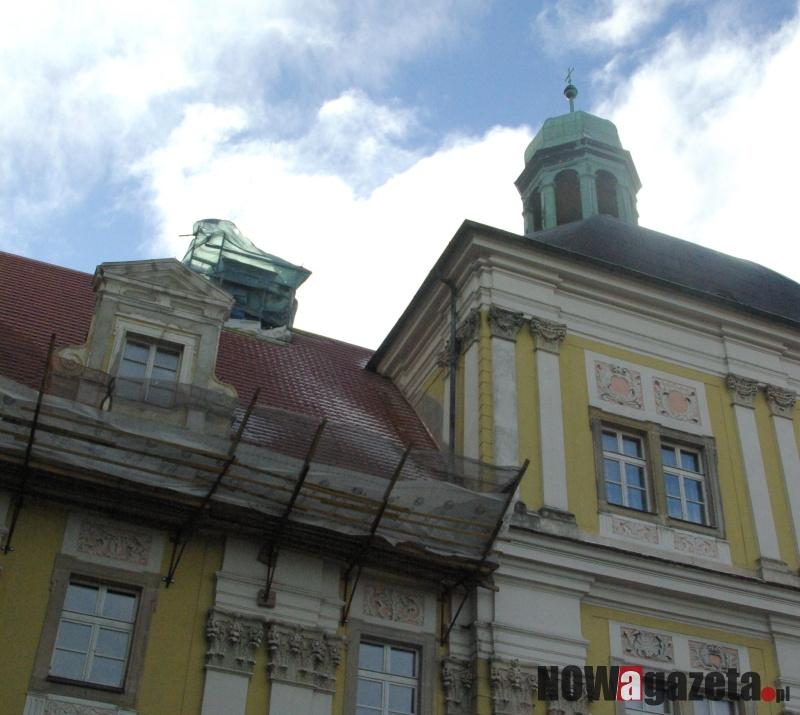Milion na dach klasztoru