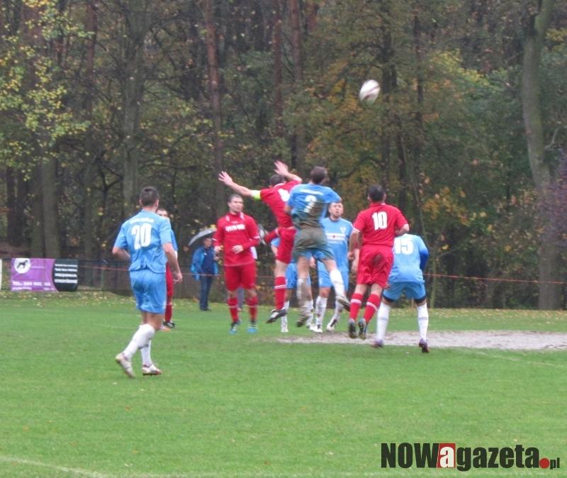 Bór przełamuje złą passę i wygrywa 2:1