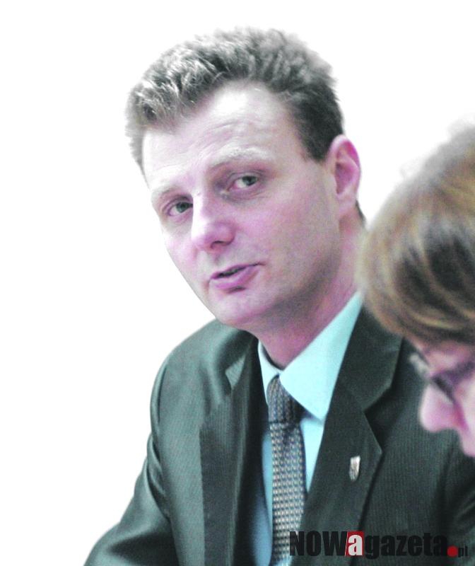 Starosta i poseł po różnych stronach?