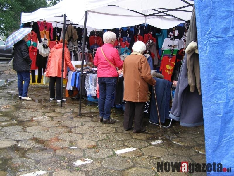 Kasa na targu musi być?