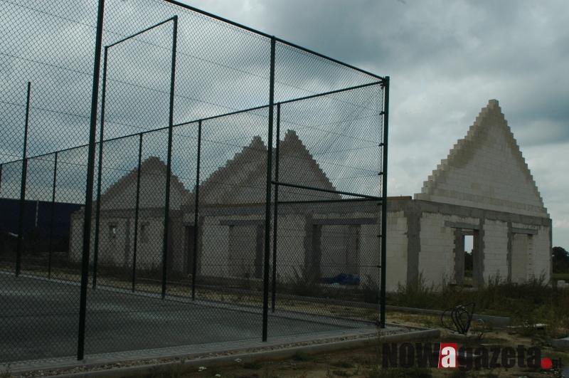 Orlik w Pawłowie Trzebnickim musi powstać w grudniu