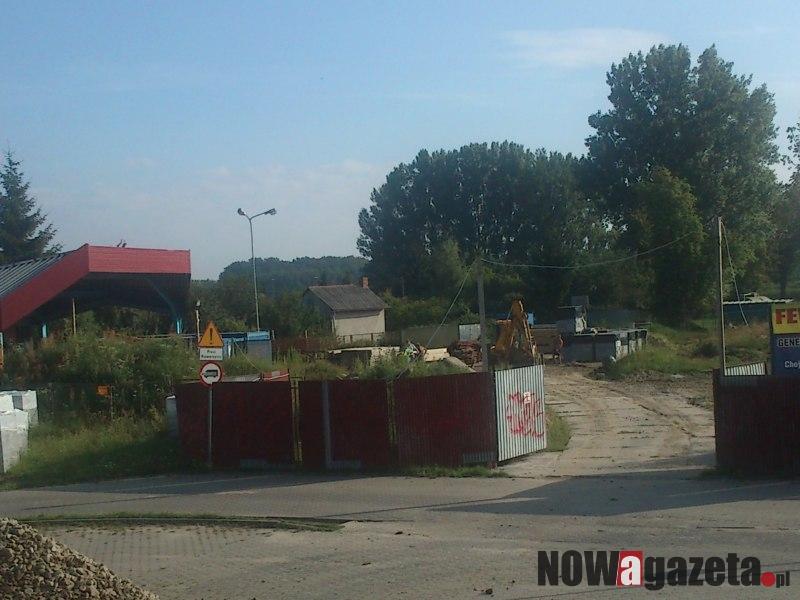 Czy wykonawca zszedł z budowy basenu w Żmigrodzie?