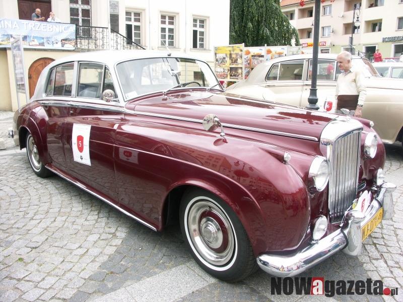 Rolls Royce & Bentley na trzebnickim rynku