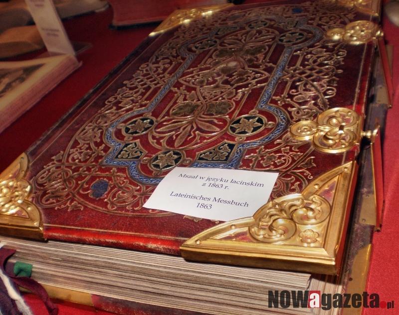 Nocą i po południu w trzebnickich świątyniach