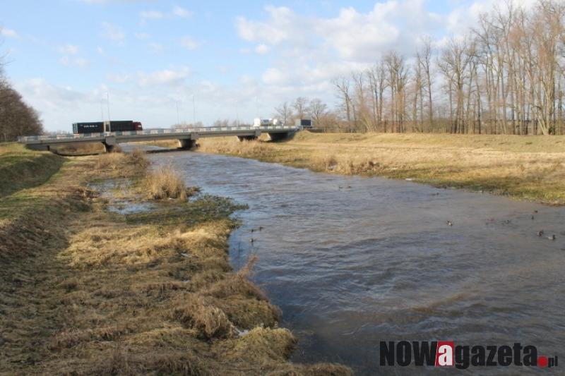 Barycz powyżej stanów ostrzegawczych