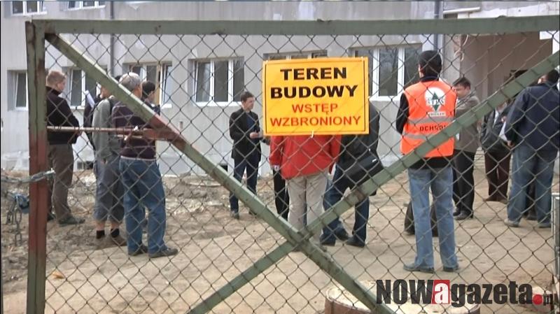 Inwentaryzacja za zamknietą bramą