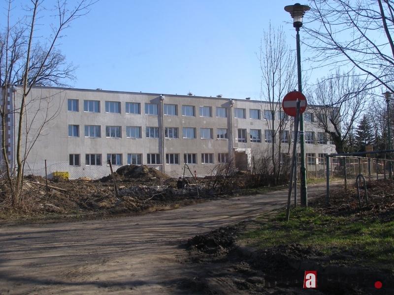 Tajemnice wokół budowy szkół