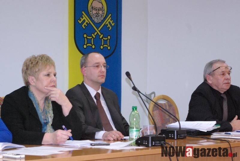 Decyzje wojewody pod kluczem przewodniczącego rady