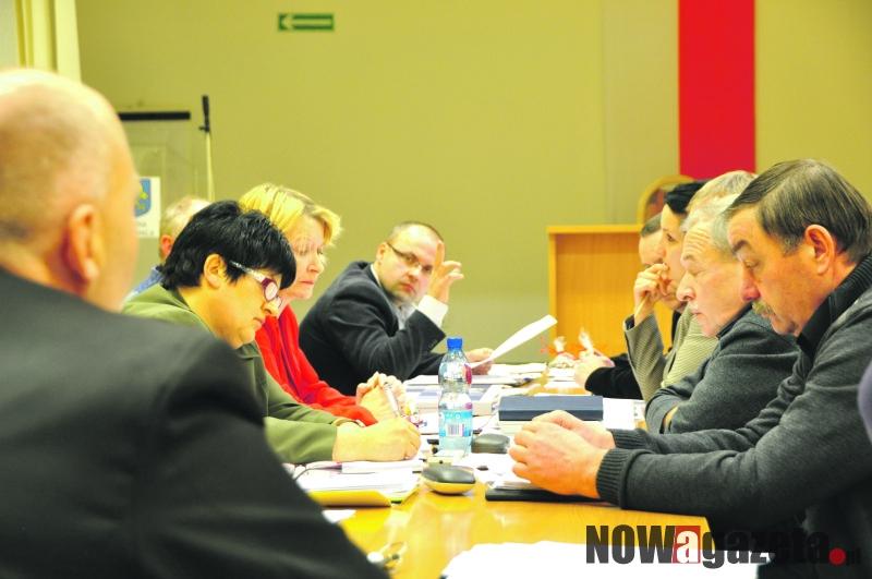 Dlaczego głosowałem przeciwko uchwale budżetowej zaproponowanej przez burmistrza Marka Długozimę?