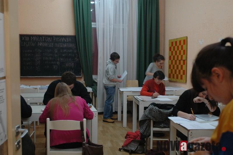 Młodzi pisali listy w obronie internowanych więźniów