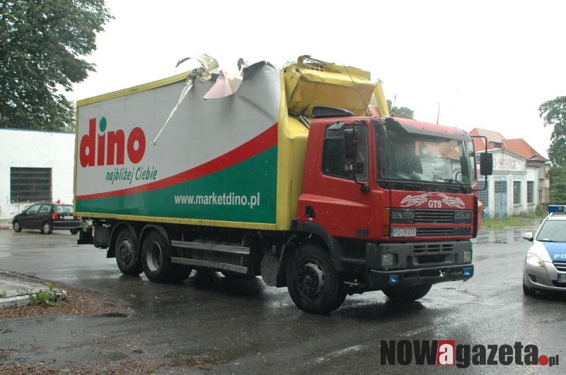 Wjechał pod wiadukt