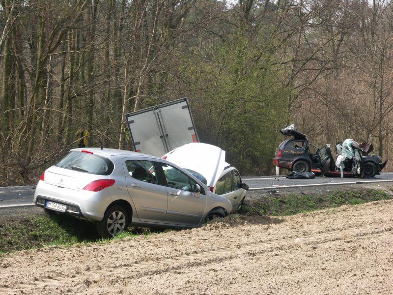 Dziewczynka ranna w wypadku zmarła w szpitalu