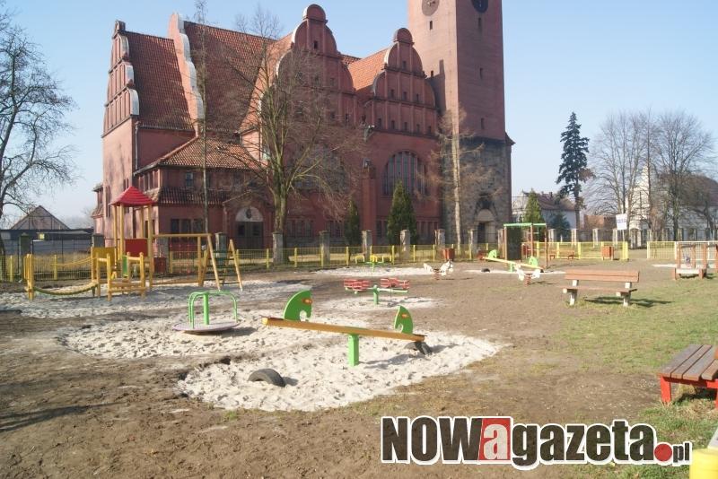 Place zabaw jak grzyby po deszczu