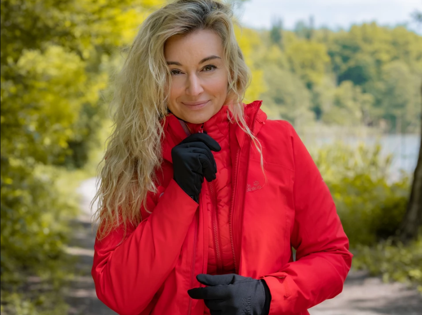 Czy kurtki softshell nadają się wyłącznie na zimę?