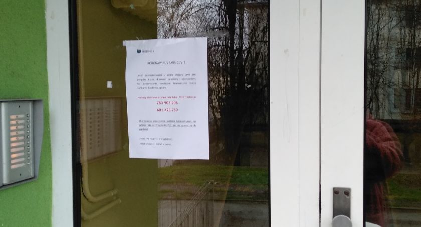 Informacje na budynkach