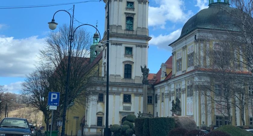 PILNE: Koronawirus w Trzebnicy. Potwierdzono pierwszy przypadek zarażenia