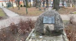 Były cmentarz to teraz park imienia Marii i Lecha Ka&hellip;