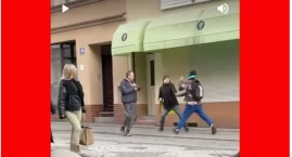 Trzebnica. Deptak zawłaszczony przez meneli