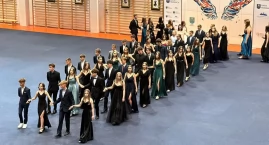 To trzeba zobaczyć. Zatańczyli jak maturzyści. Polon&hellip;