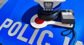 Motorowerem po pijaku wprost w drzewo