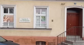 Mieszkaniec prosi o usuniecie tablicy