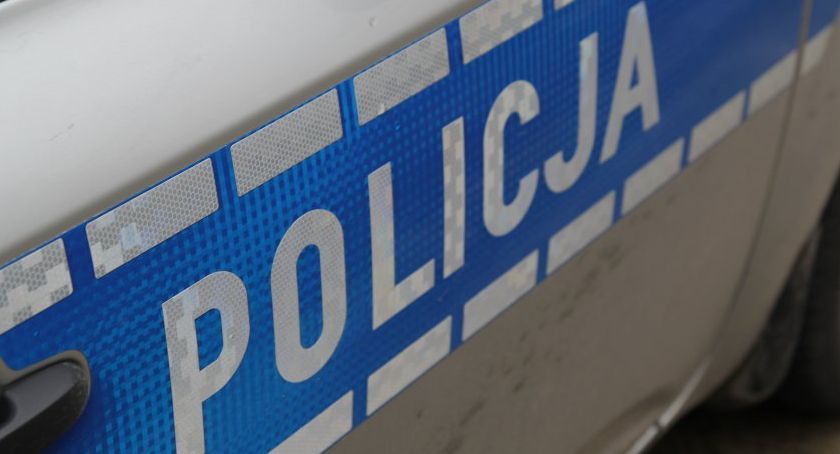 Są straty po włamaniu. Policjanci w akcji 