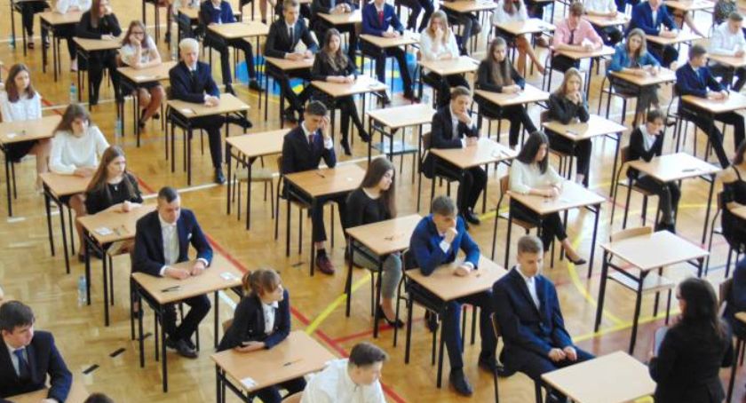 Rusza egzaminacyjny maraton w powiecie starachowickim