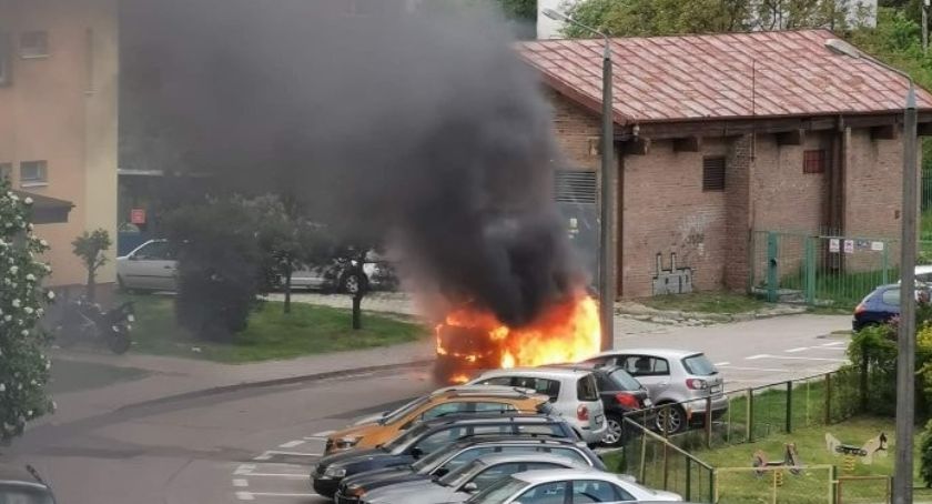 Francuska maszyna stanęła w ogniu. Co było przyczyną pożaru?