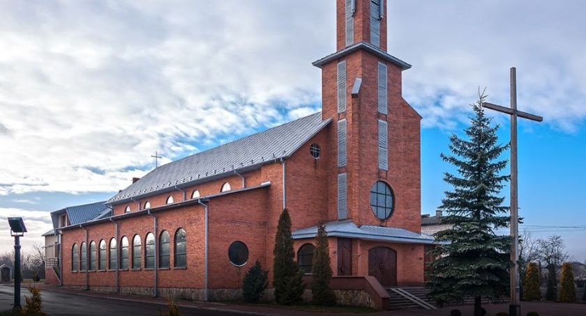 PILNE: koronawirus sparaliżował pracę parafii w Starachowicach
