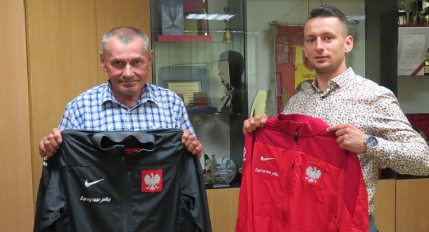 Żonglowali na miarę atrakcyjnych nagród. Arka i FKS Łazy z upominkami od ŚZPN