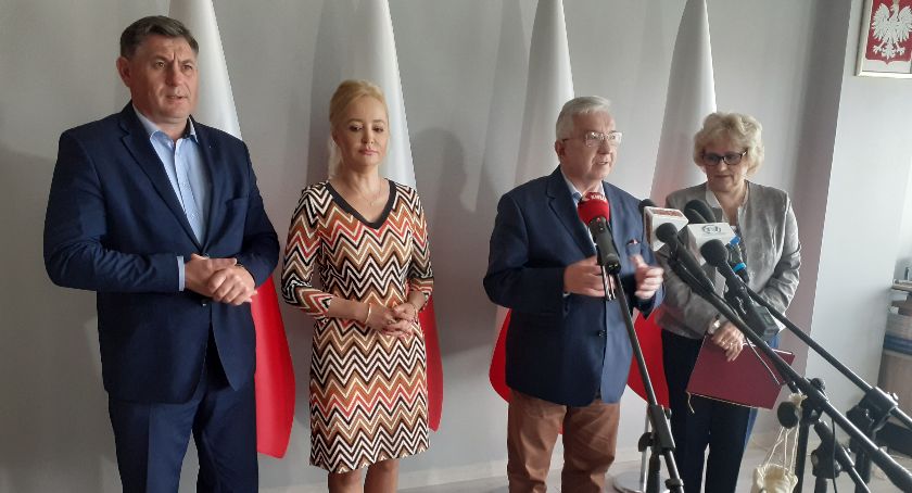 Nieustające poparcie dla A. Dudy