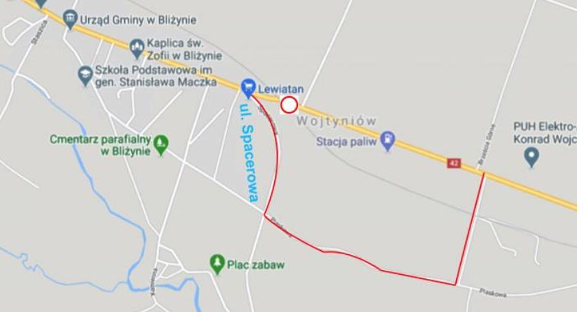 Objazdy na drodze krajowej 42 między Końskimi a Skarżyskiem-Kam.