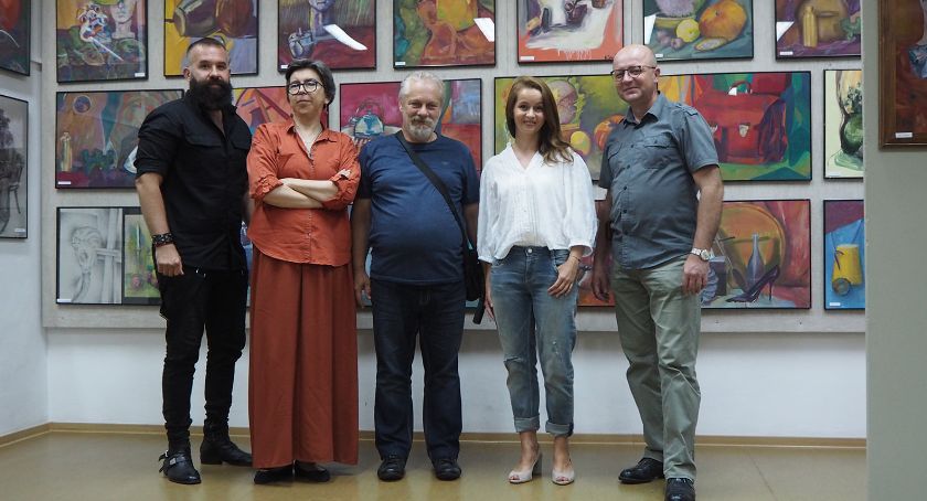 Dokonania artystów POP w sieci