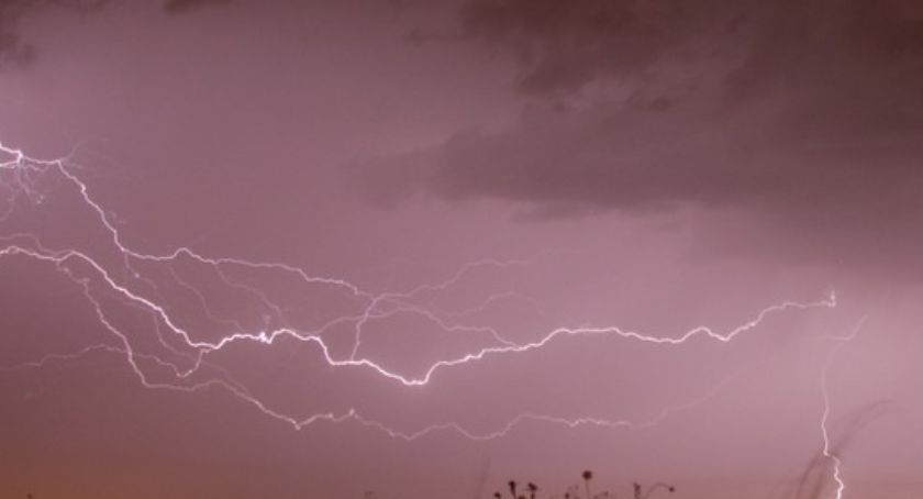 Pilne! W powiecie starachowickim może być burza z gradem