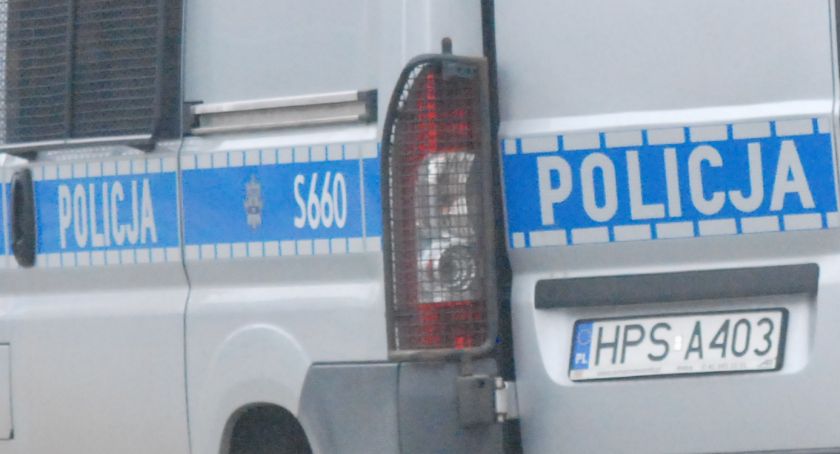 Klasyczny efekt domina. Na odcinku krajowej 42