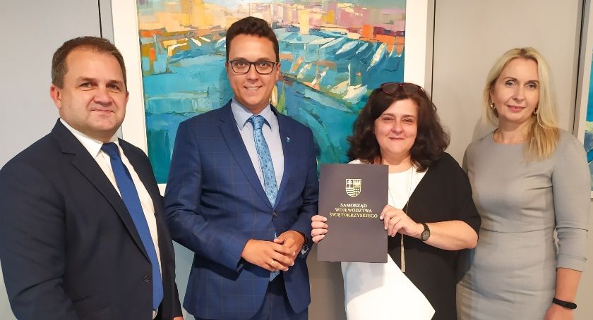 Wyższe kwalifikacje, nowy sprzęt i modernizacja sieci