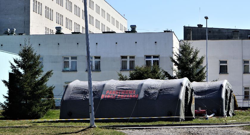 COVID-19 województwie świętokrzyskim. Nie żyje 82-latka