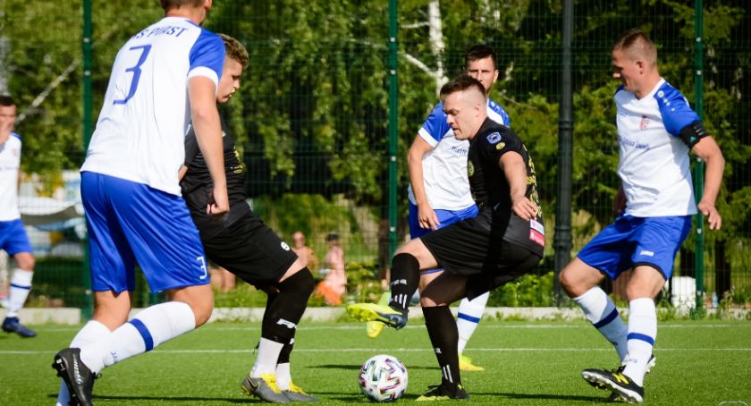 Byłe gwiazdy świecą nadal. FKS Łazy żegnają się z Pucharem Polski 